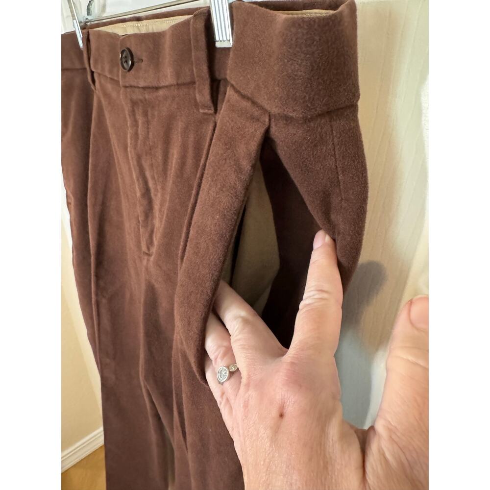 Banana Republic Men's Traveler Pleated Relaxed Moleskin Trousers Brown 36 Short - Picture 3 of 10